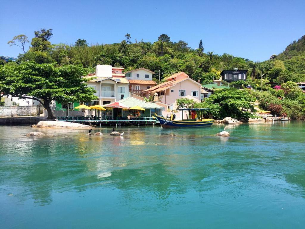 Barra Surf Hostel Florianopolis, Florianopolis